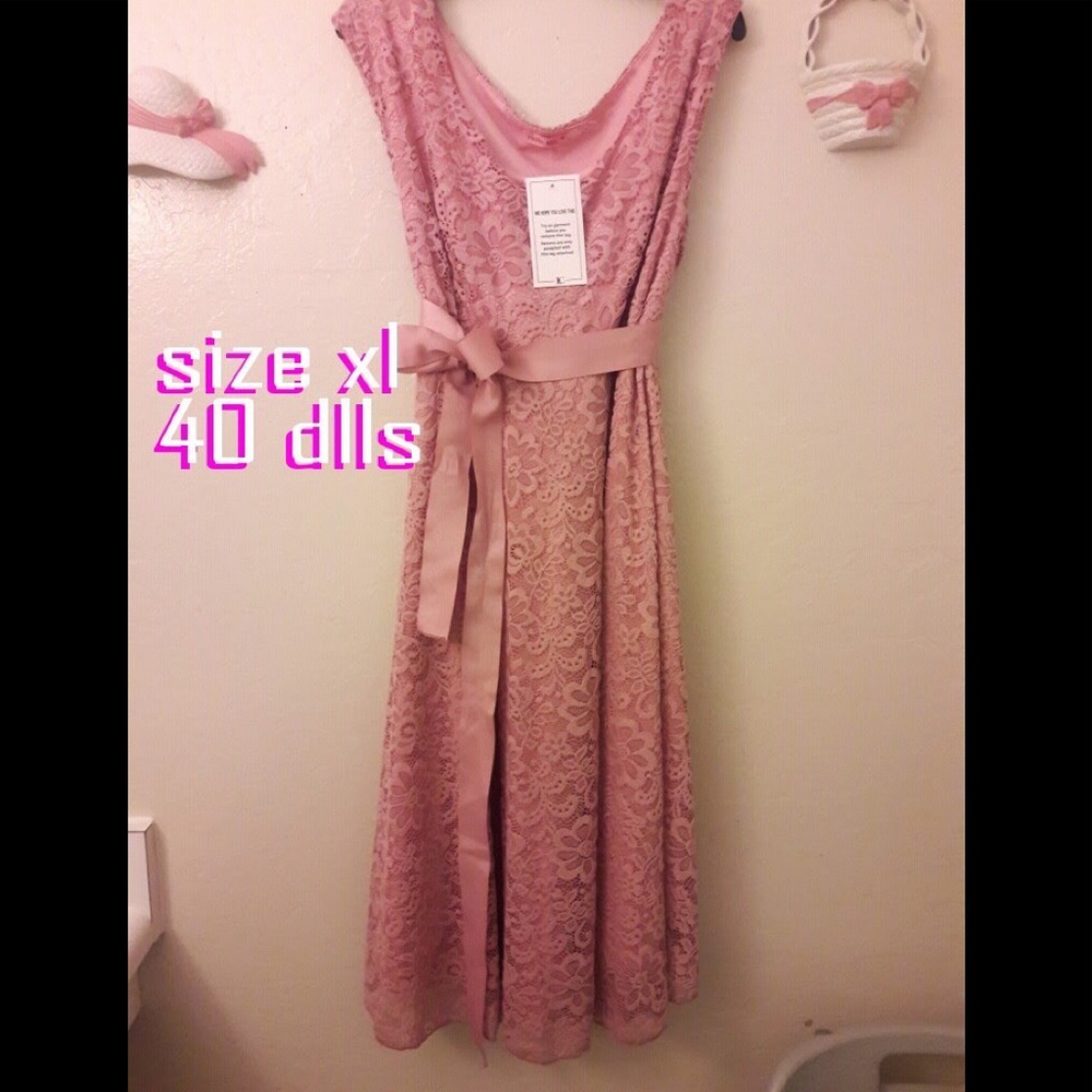 elegant maternity dress